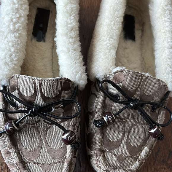 Coach Carsyn Shearling Coach signature moccasins indoor/outdoor - Picture 4 of 10